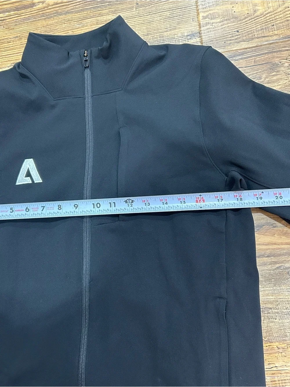 Lululemon Full Zip Men’s Black Performance Jacket - Medium
